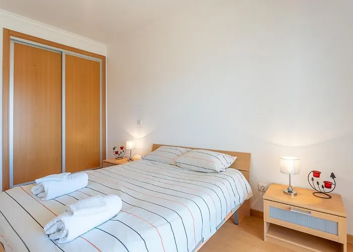 T2 Branquinho Апартаменты Назаре